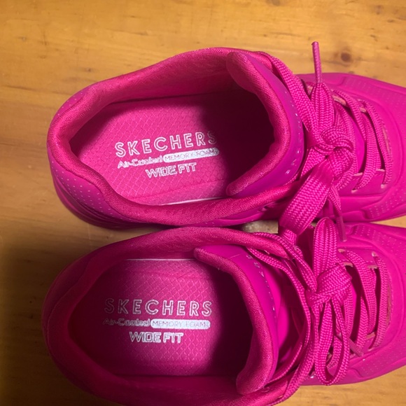 Skechers Women's Pink Sneakers - Picture 2 of 5